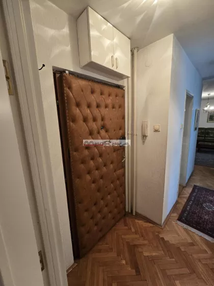 Kalenić pijaca | 4zida.rs