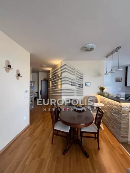 Novi Banovci | 4zida.rs