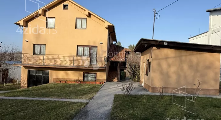 2-etažna kuća | 4zida