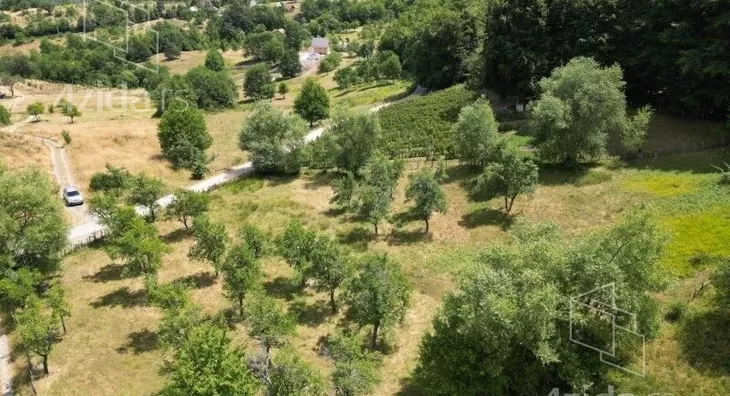 Plac | 4zida