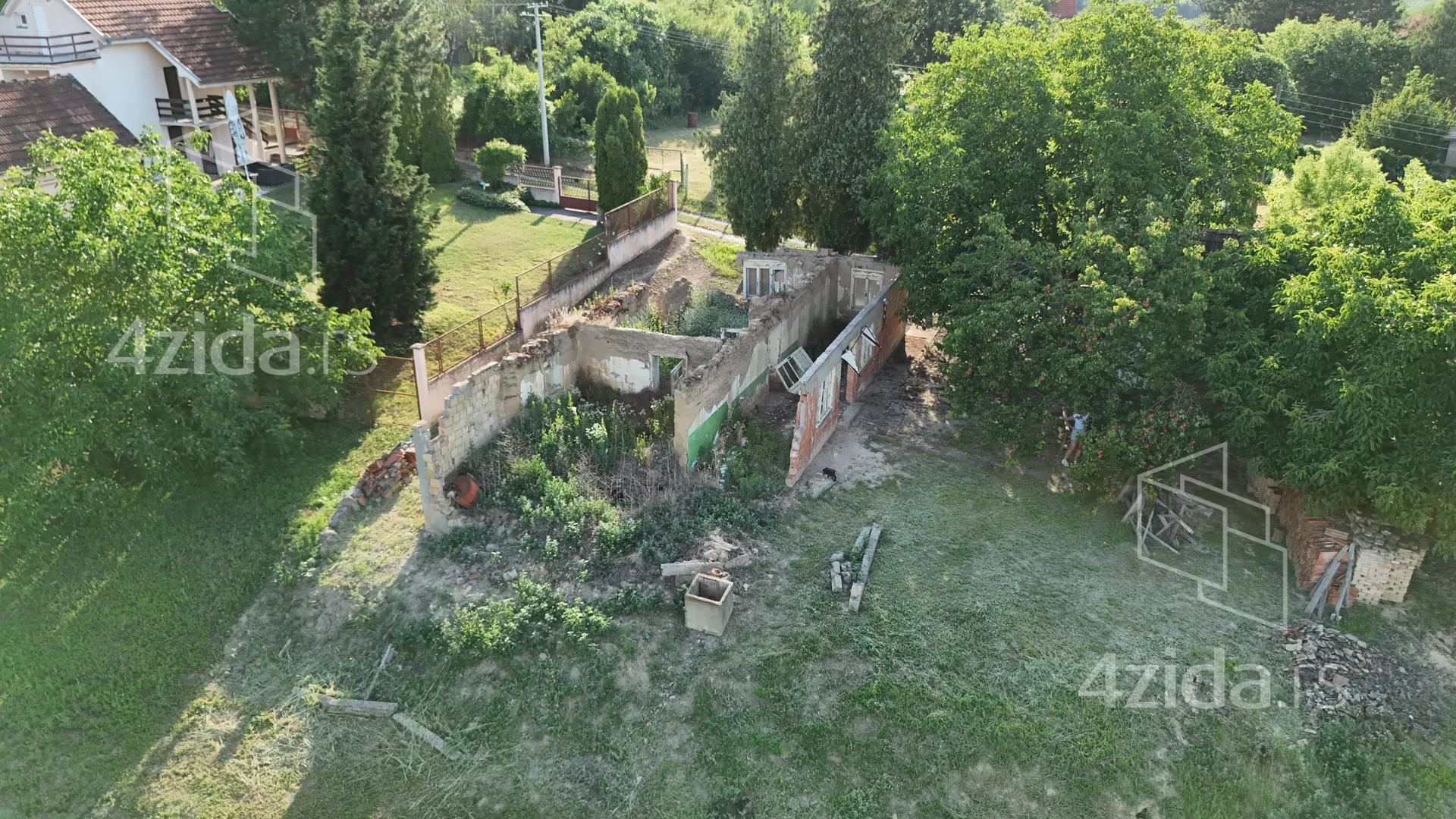 Građevinsko zemljište | 4zida