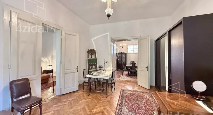 Četvoroiposoban stan | 4zida