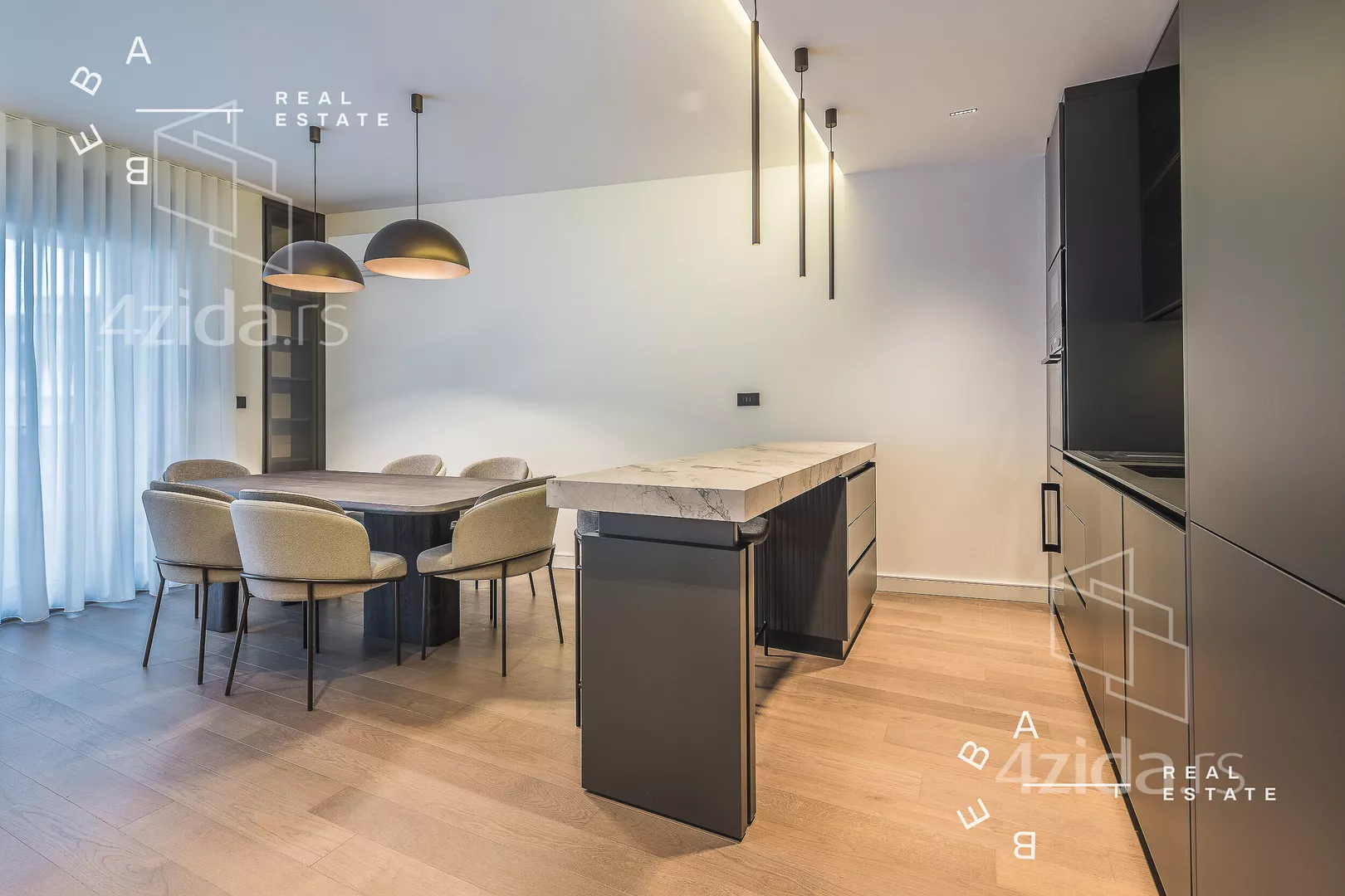 Četvorosoban stan | 4zida