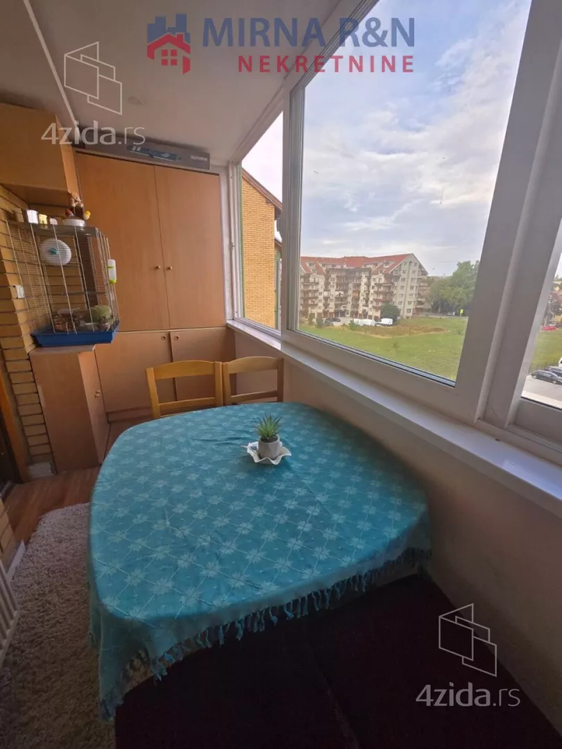 Troiposoban stan | 4zida