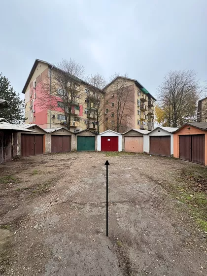 Geze Čata | 4zida.rs