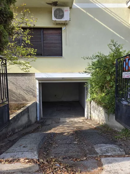 Šandora Olaha | 4zida.rs