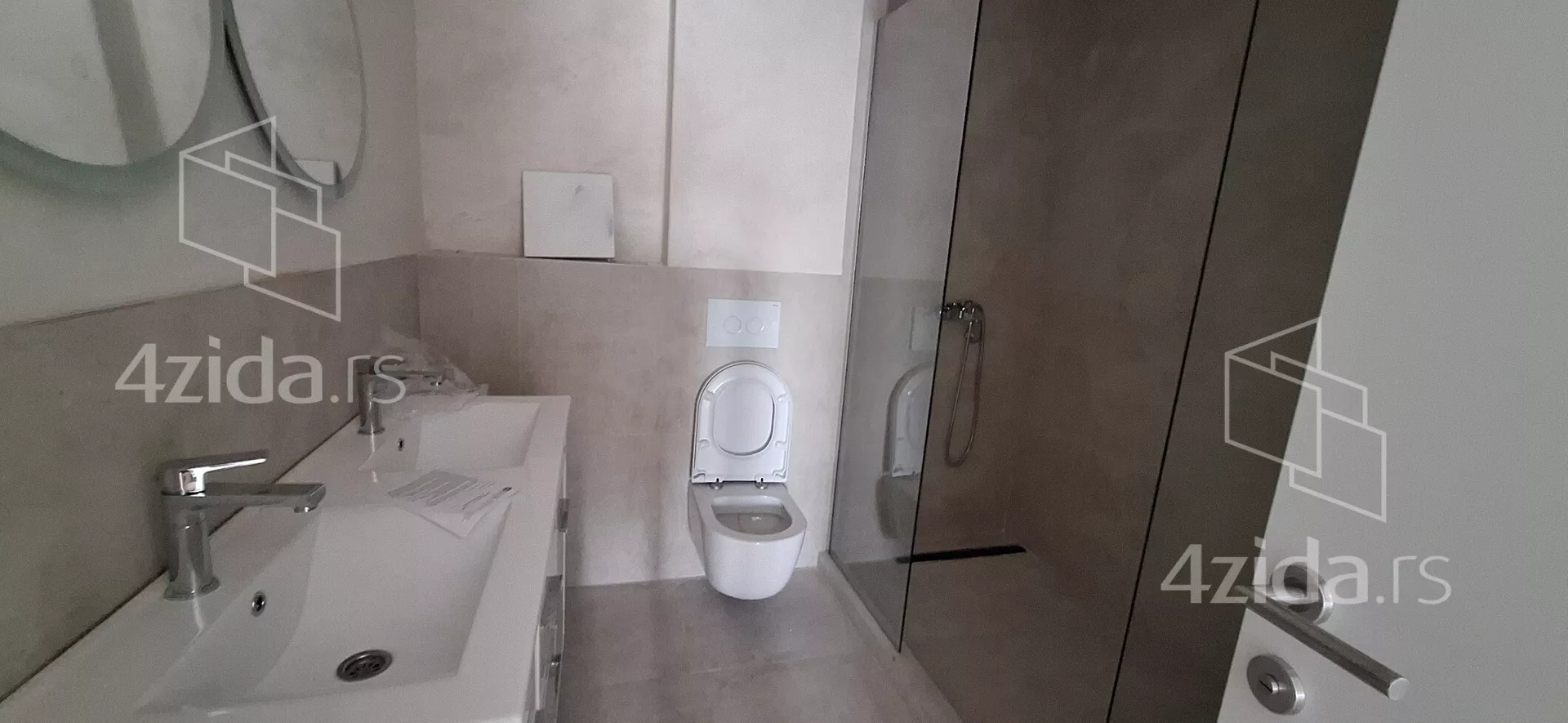 Petosoban stan | 4zida