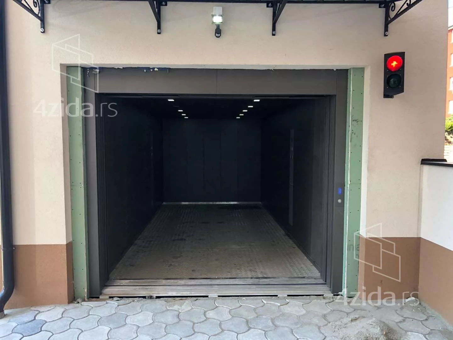 Garaža | 4zida