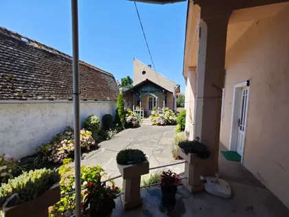 Železnička 24 | 4zida.rs