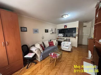 Bata Lakina | 4zida.rs