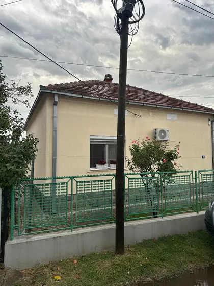 Sremska | 4zida.rs