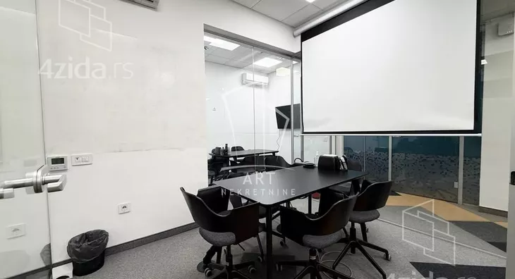 Poslovni prostor | 4zida