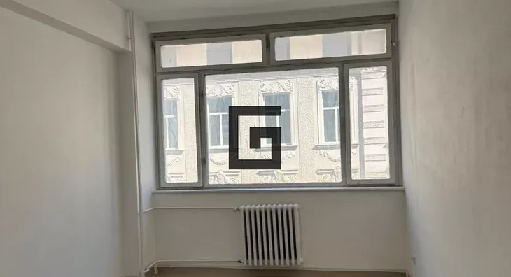 Šestosoban stan | 4zida