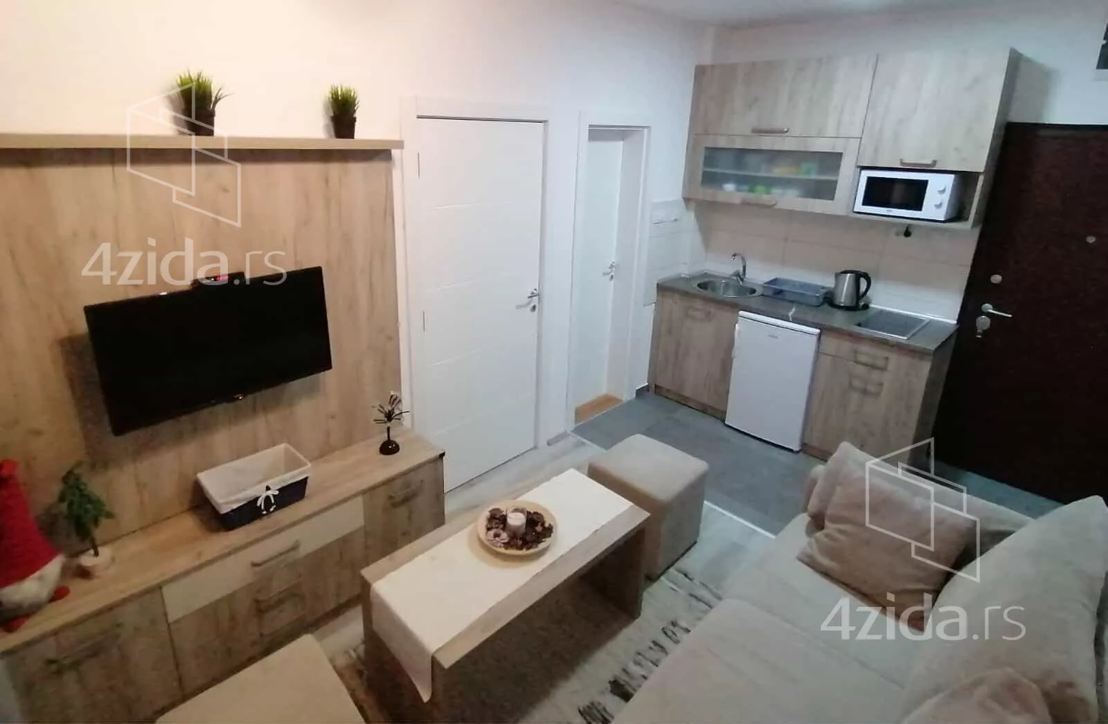 Jednoiposoban stan | 4zida