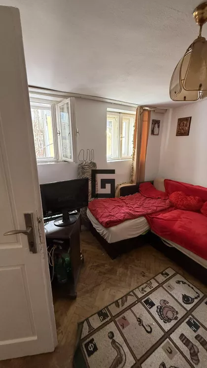 Albanske spomenice | 4zida.rs