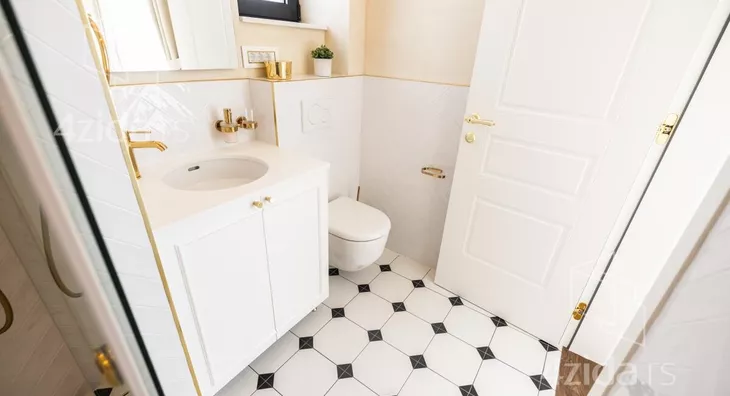 Petosoban stan | 4zida