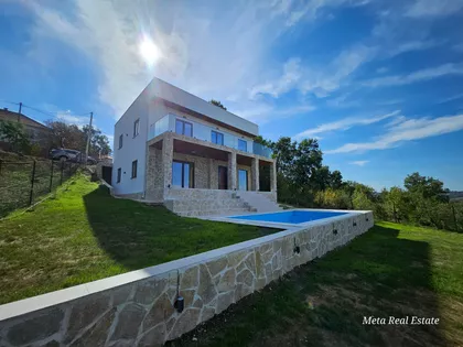Mala Ivanča | 4zida.rs