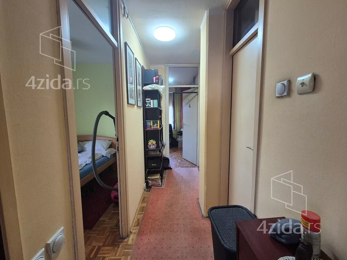 Četvoroiposoban stan | 4zida