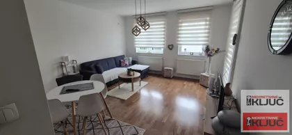 Lipov Gaj | 4zida.rs