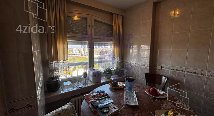 Troiposoban stan | 4zida