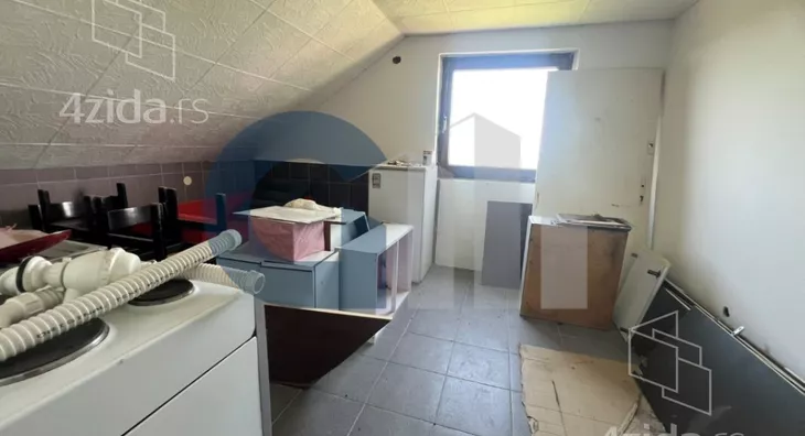 Šestosoban stan | 4zida