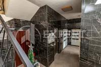 Lokal | 4zida
