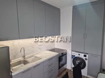 Bulevar Maršala Tolbuhina | 4zida.rs