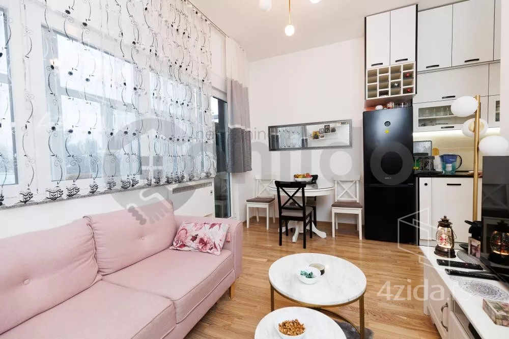 Dvoiposoban stan | 4zida