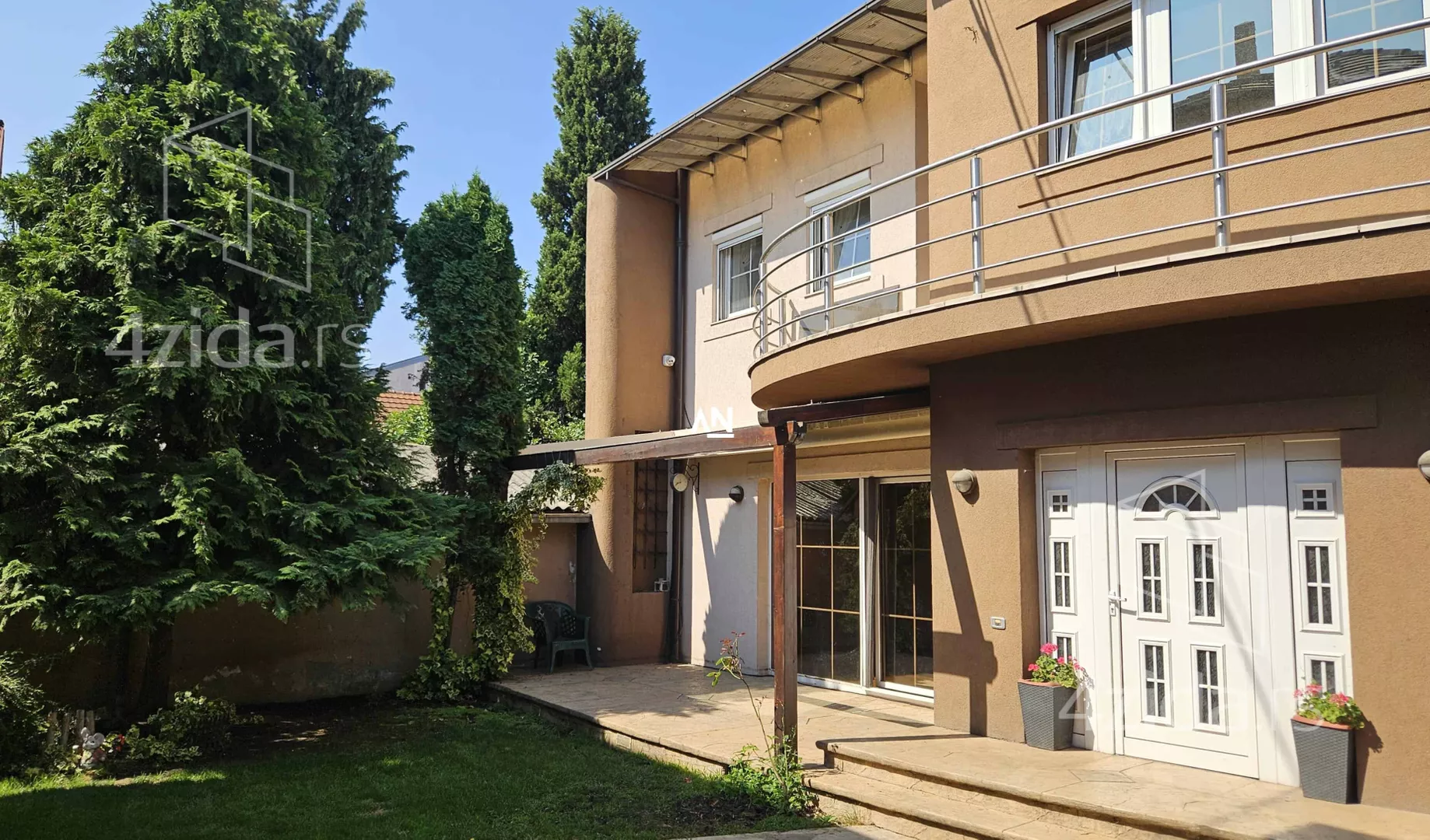 3-etažna kuća | 4zida