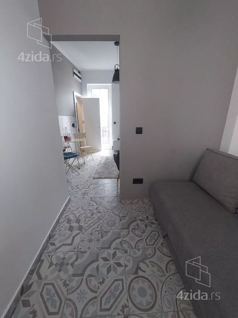 Četvoroiposoban stan | 4zida