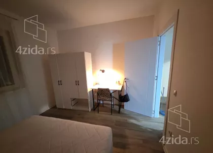 Lovćenska | 4zida.rs