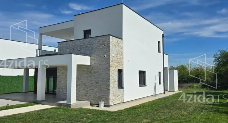 Kuća | 4zida