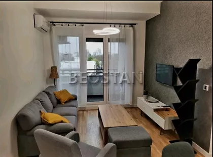 Cara Dusana | 4zida.rs