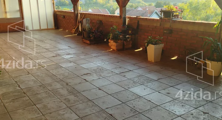 3-etažna kuća | 4zida