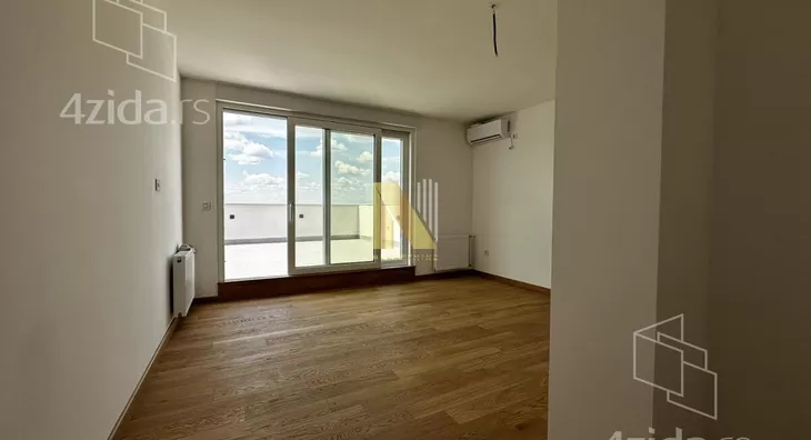 Petosoban stan | 4zida