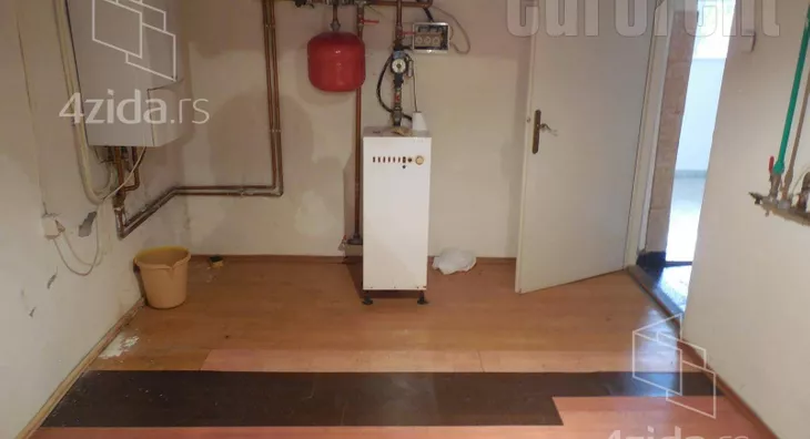 4-etažna kuća | 4zida