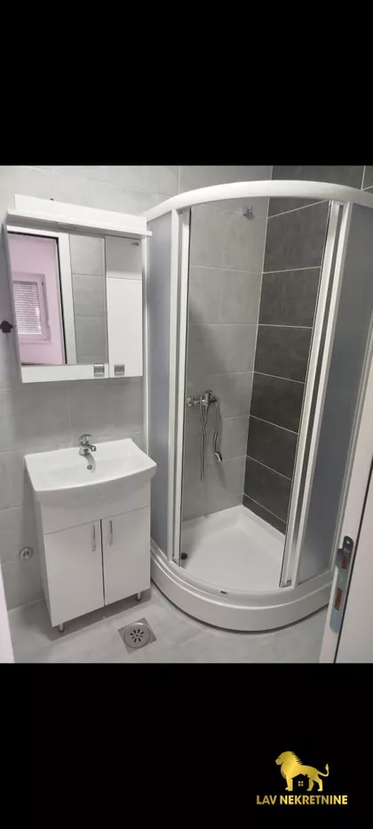 NOVA ULICA | 4zida.rs