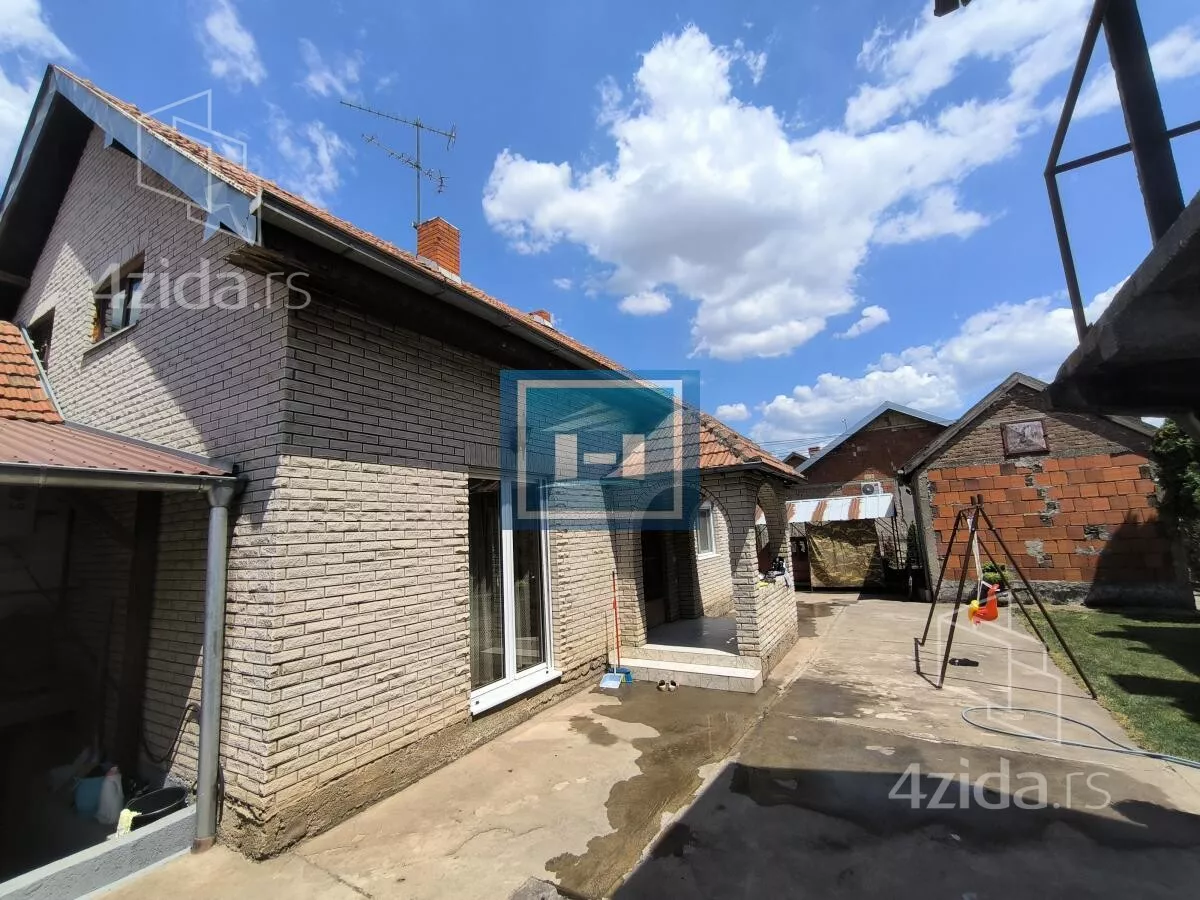Kuća | 4zida