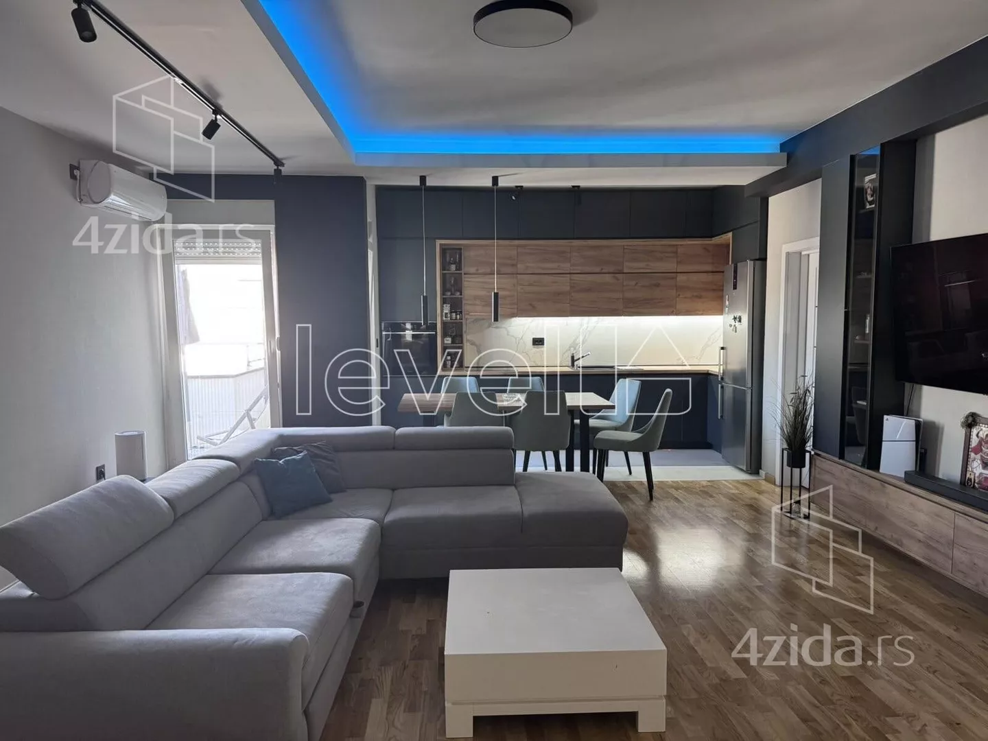 Četvorosoban stan | 4zida