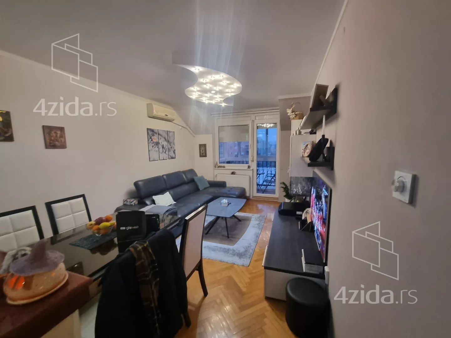 Troiposoban stan | 4zida