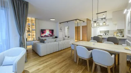 Tadije Sondermajera | 4zida.rs