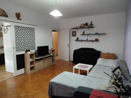 Karađorđeva 52 | 4zida.rs