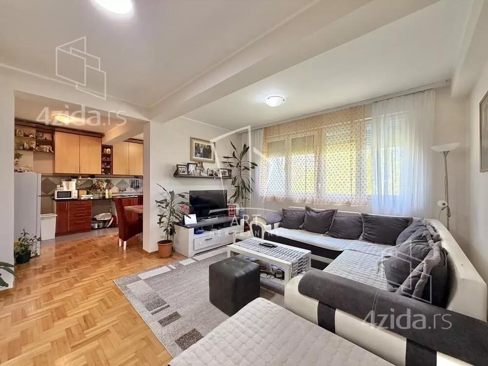 Četvorosoban stan | 4zida