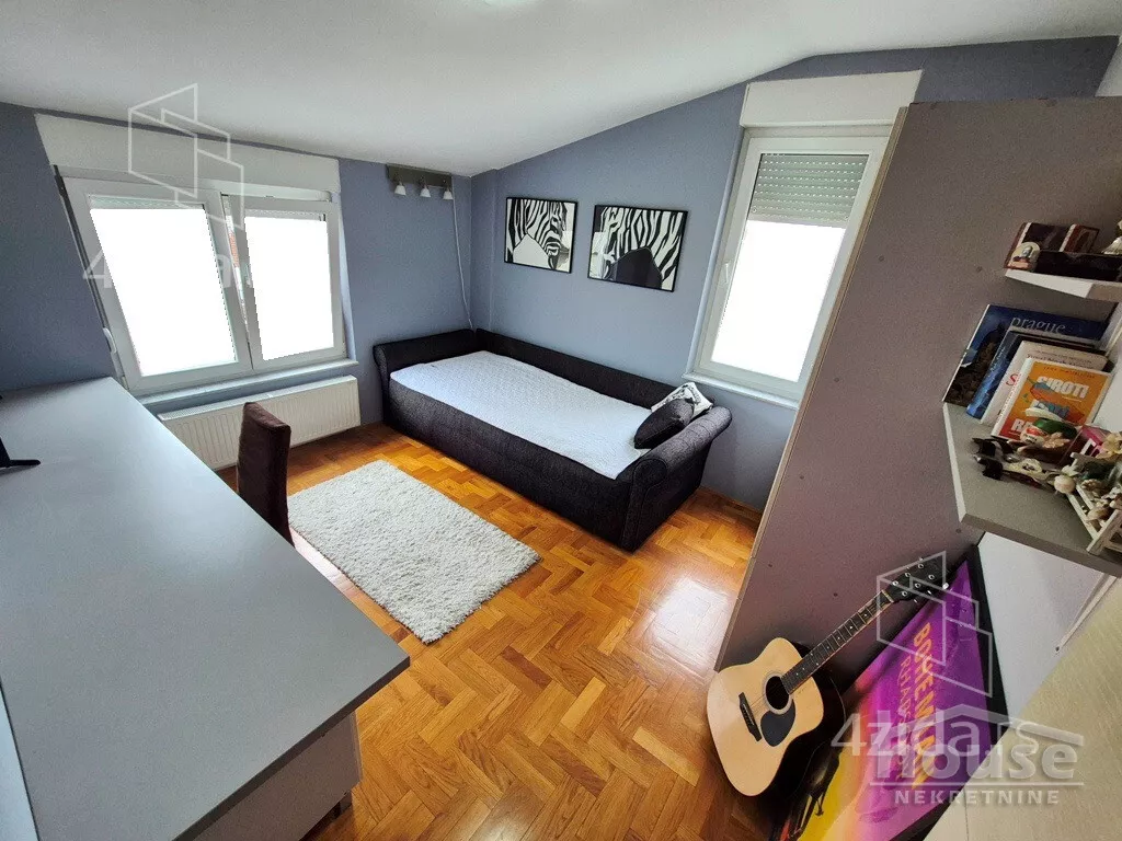 Šestosoban stan | 4zida