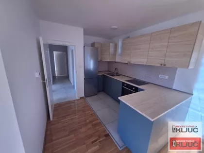 Veternička Rampa | 4zida.rs