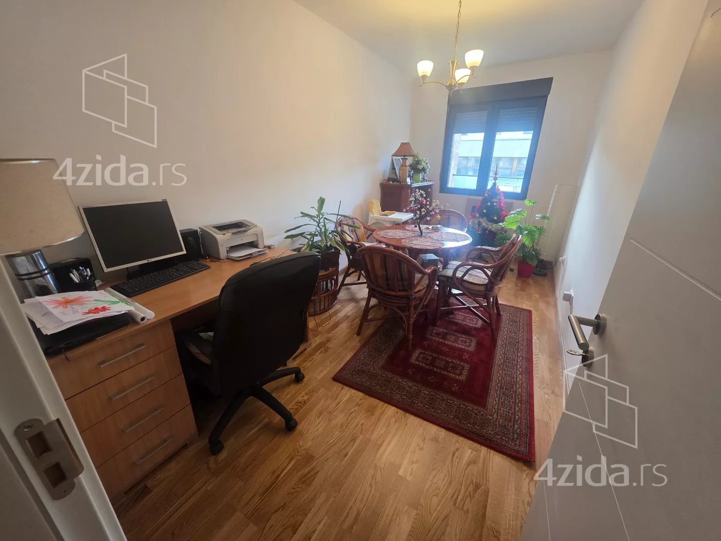 Dvoiposoban stan | 4zida