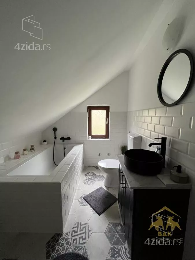 Kuća | 4zida
