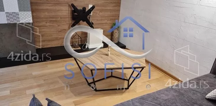 Petosoban stan | 4zida