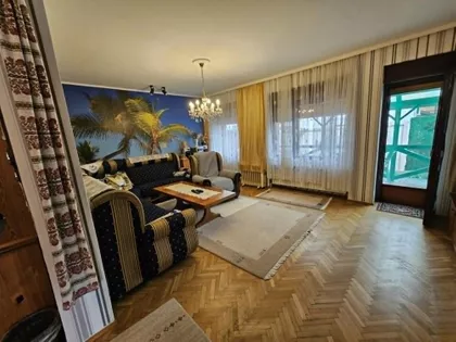 Mali Radanovac | 4zida.rs