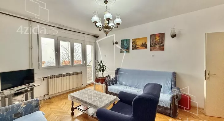 Petosoban stan | 4zida